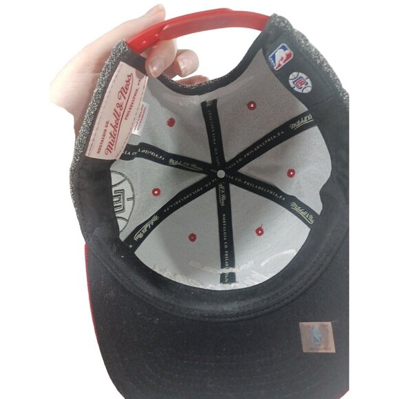 RARE Los Angeles Clippers Mitchell & Ness NBA Grey/Red/White Snapback Ha… - Picture 8 of 8